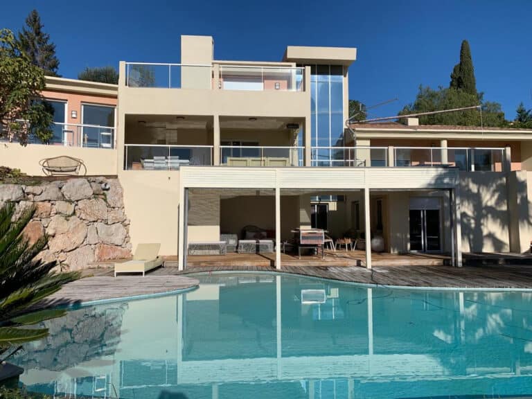 Vende Villa à vendre 8 pièces • 254 m2