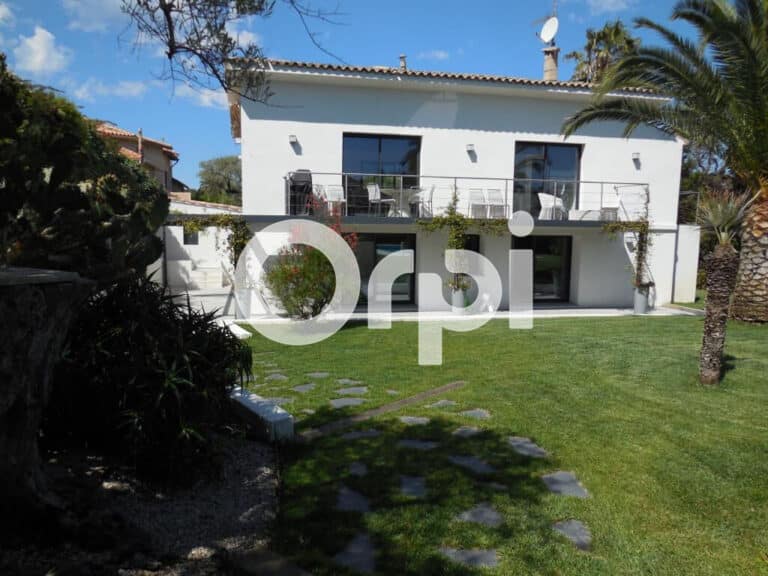 Vende Villa à vendre 7 pièces • 200 m2